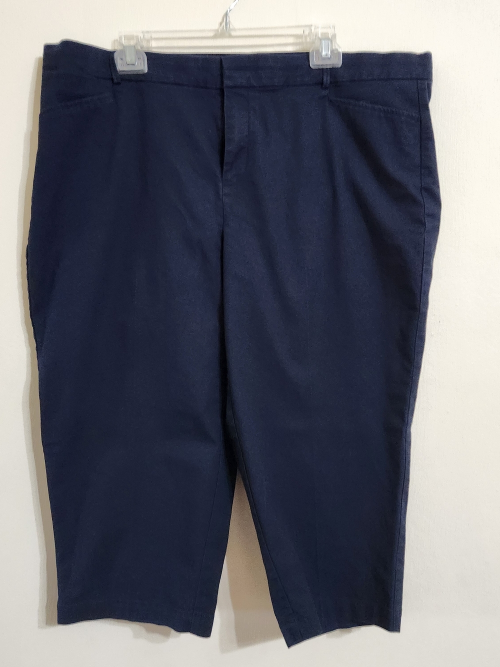 Dockers Women's Navy Capris